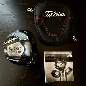 Titleist 910 D2 Golf driver head 7.5* with case & book